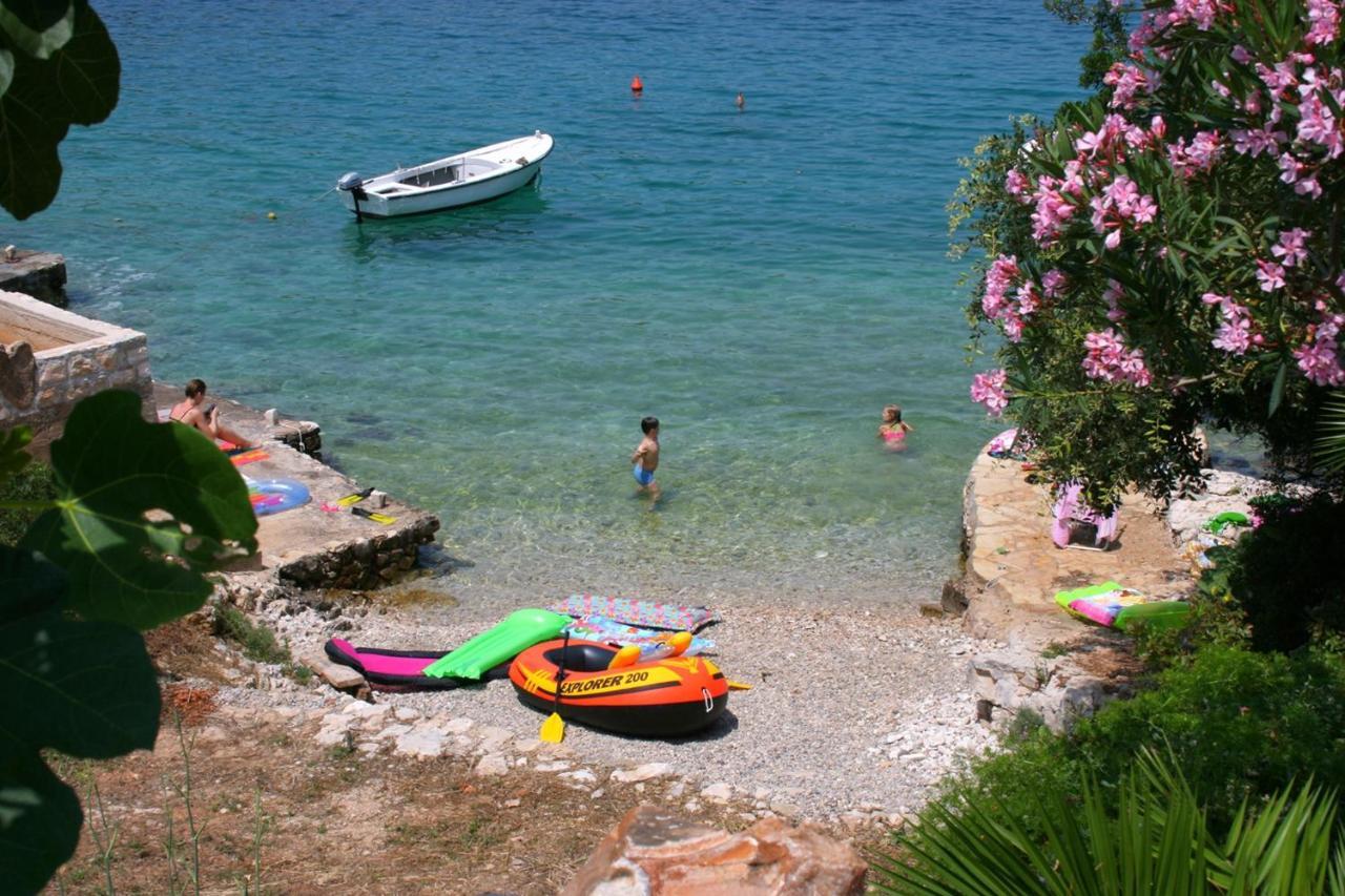 Apartment Zastupac 8761A Hvar Town Bagian luar foto