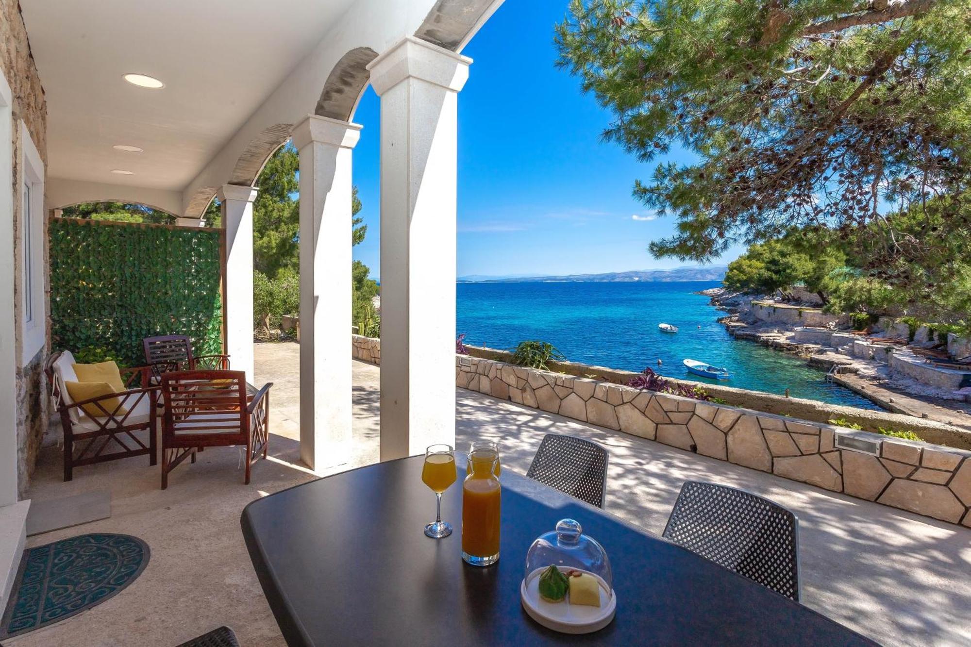 Apartment Zastupac 8761A Hvar Town Bagian luar foto